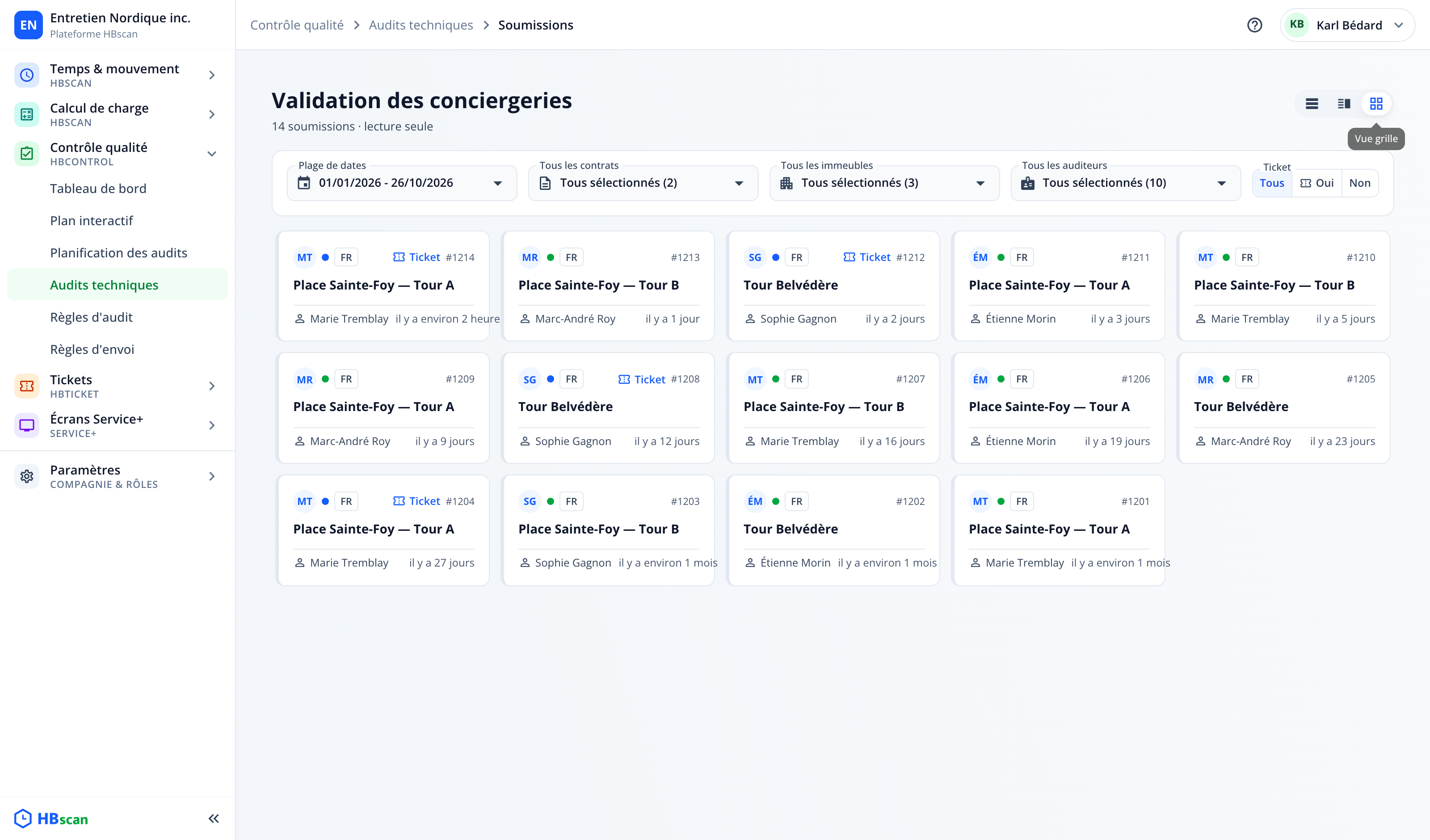 Capture : vue grille des soumissions; une carte par soumission avec auditeur, référence, immeuble, langue et badge Ticket.
