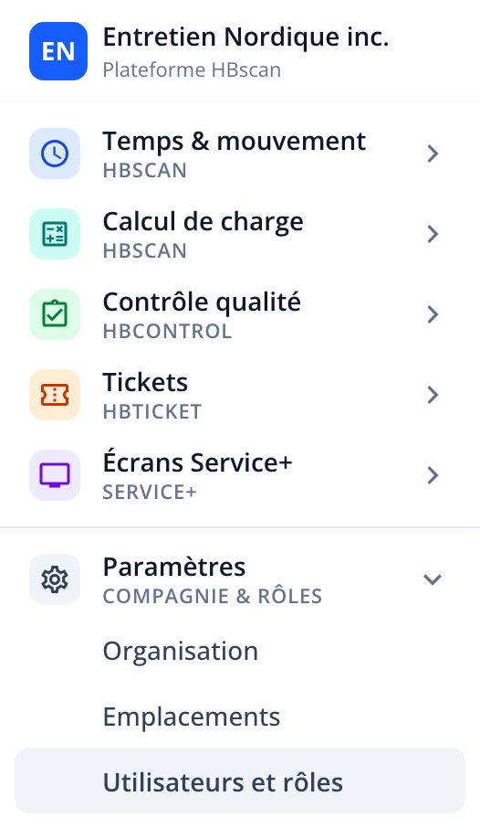 Capture : barre latérale du portail, Paramètres déplié avec la section Utilisateurs et rôles surlignée.