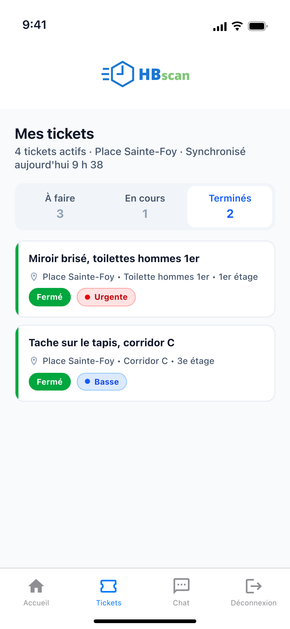 Capture: segment « Terminés » de l'onglet Tickets; deux cartes de tickets fermés avec la pastille verte « Fermé » et leur priorité, sans date d'échéance.